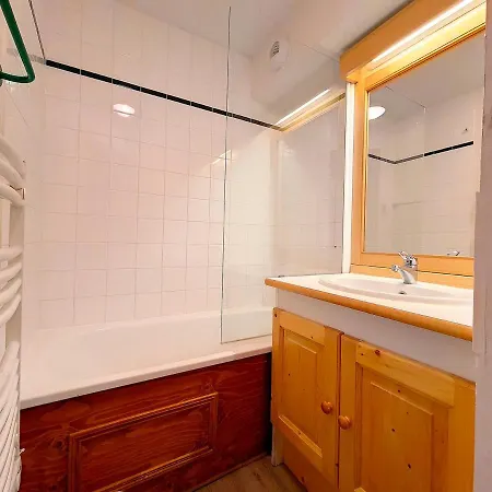 Skis Aux Pieds, Balcon, 4 Pers, 2 Flocons Argent, Les Belleville - Fr-1-344-940 Apartment